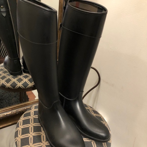 Burberry rain boots - Picture 6 of 7